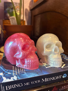 Glitter Skull Bookshelf Buddy, PINK