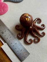 Load image into Gallery viewer, Oliver the Octopus Bookshelf Buddy in Resin ,BRONZE
