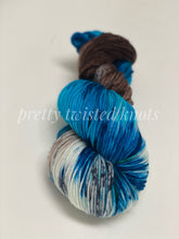 Load image into Gallery viewer, “Blue Winged Kookaburra” CUSTOM dyed to order 8ply/200g skein
