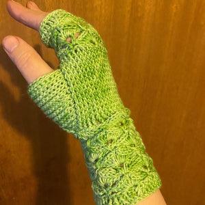 Dragons of the Deep Mitts ,CROCHET PATTERN