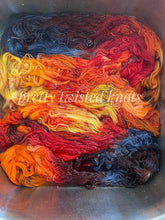 Load image into Gallery viewer, Aelin, Throne of Glass Collection , CUSTOM ORDER, 200g skein
