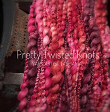 Load image into Gallery viewer, Handspun Yarn Club 2024,      3MONTHS SUBSCRIPTION
